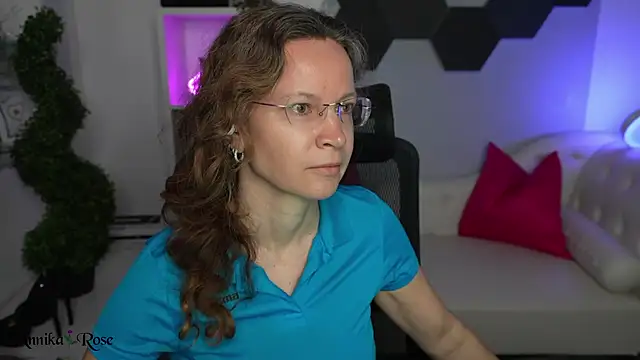 Snapshot of AnnikaRose chatting on 02-12-26, 06:41 AnnikaRose online show from 02-12-26, 06:41