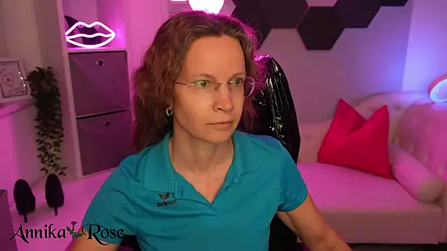 Snapshot of AnnikaRose chatting on 02-21-26, 04:08 AnnikaRose online show from 02-21-26, 04:08