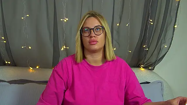 MariaNeumann online show from 11-23-25, 06:30