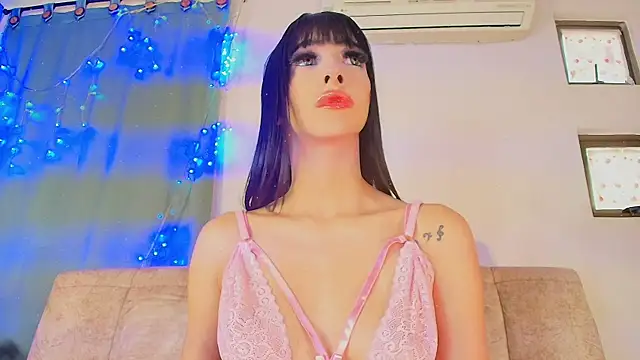 Snapshot of liccy_hall chatting on 12-22-25, 11:40 liccy hall online show from 12-22-25, 11:40