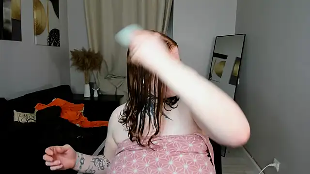 Cassie xKiss online show from 04-15-26, 05:58