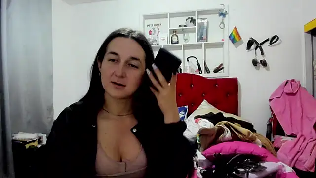 Snapshot of Sweet-Suck69 chatting on 05-12-26, 12:08 Sweet-Suck69 online show from 05-12-26, 12:08