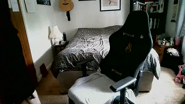 Hairy Guy30 online show from 10-17-25, 03:36