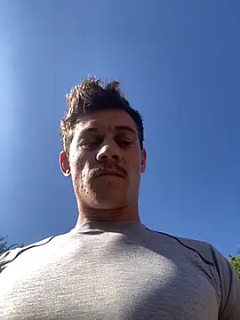 Snapshot of pablo200105 chatting on 09-16-25, 07:48 pablo200105 online show from 09-16-25, 07:48