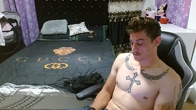 Snapshot of pablo200105 chatting on 09-18-25, 01:18 pablo200105 online show from 09-18-25, 01:18