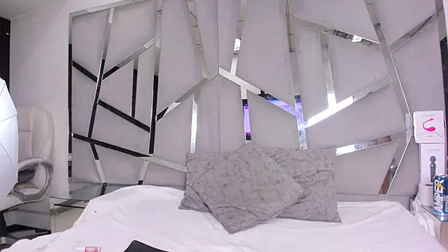 Catherinee69 x online show from 10-30-25, 04:03