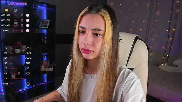 DarlaLike online show from 03-12-25, 04:08