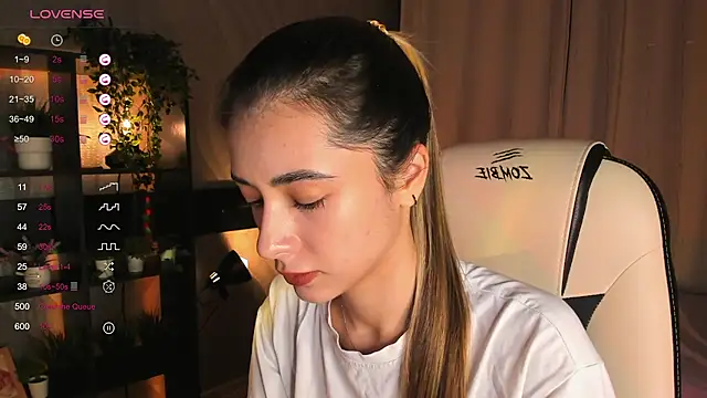 DarlaLike online show from 11-08-25, 03:39