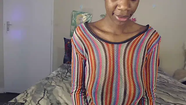 Blacktittiex02 online show from 11-18-25, 04:44