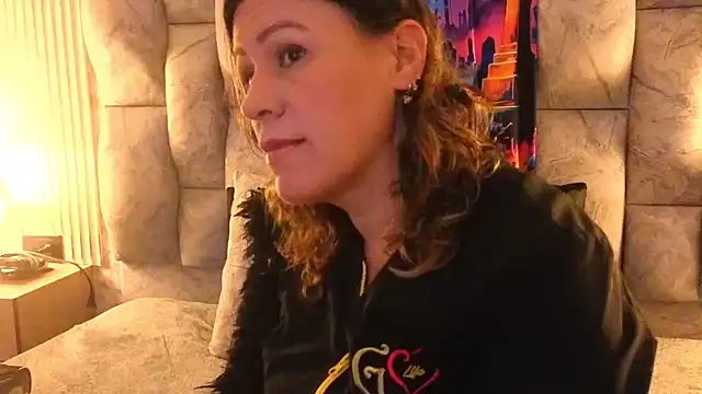 charlotte  G online show from 10-15-25, 10:59