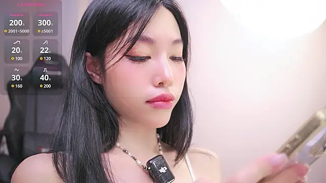 Miuzxc online show from 01-26-25, 11:39