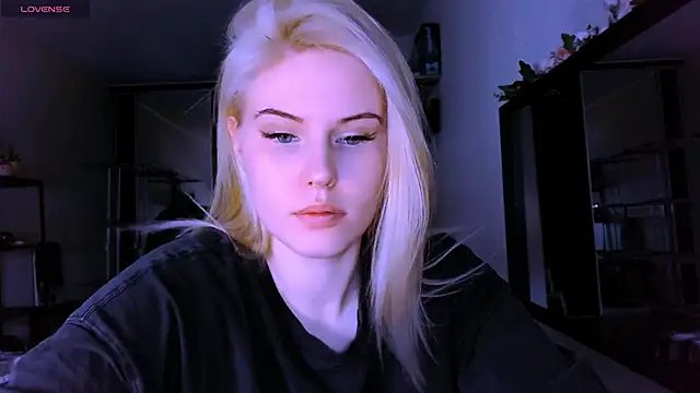 VoluptuousDreams online show from 03-15-25, 01:40