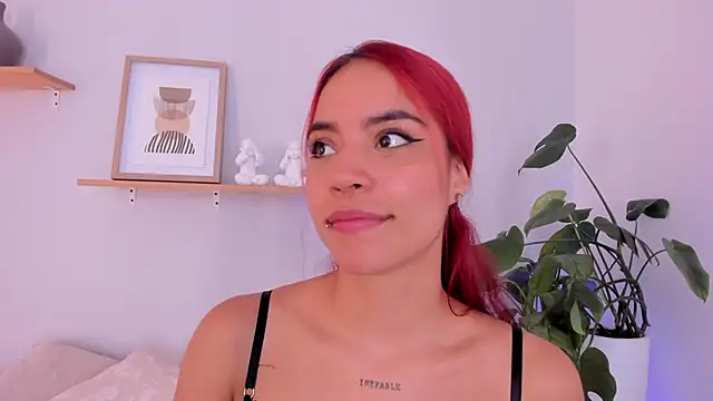 Scarlett Morgan  online show from 02-11-25, 01:52