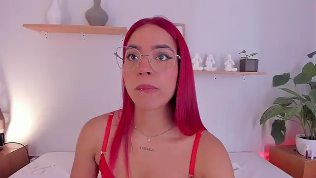 Scarlett Morgan  online show from 03-01-25, 08:10