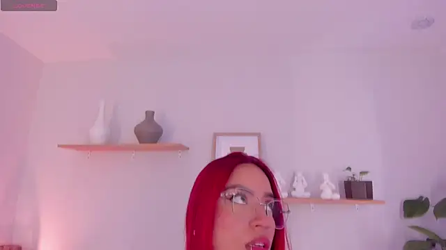 Scarlett Morgan  online show from 03-05-25, 08:00