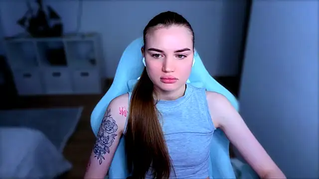 StellaLawless online show from 12-21-25, 10:44