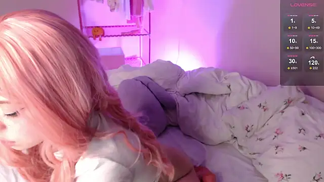 KatieMelone online show from 10-28-25, 12:03