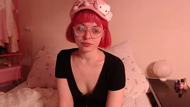 KatieMelone online show from 07-15-26, 08:36