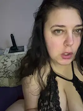 Snapshot of Vikkancs_X chatting on 02-22-25, 06:52 Vikkancs X online show from 02-22-25, 06:52