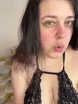 Snapshot of Vikkancs_X chatting on 03-19-25, 03:19 Vikkancs X online show from 03-19-25, 03:19