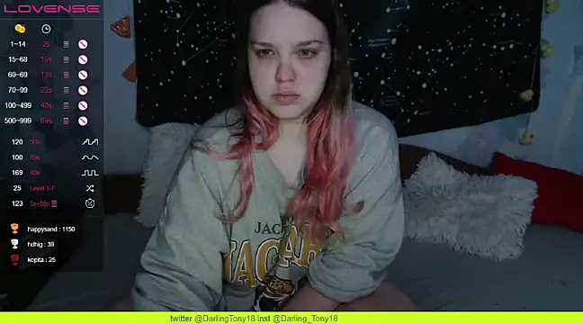 Snapshot of darling_tony chatting on 02-01-25, 10:55 darling tony online show from 02-01-25, 10:55