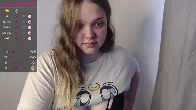 Snapshot of darling_tony chatting on 09-14-25, 01:43 darling tony online show from 09-14-25, 01:43