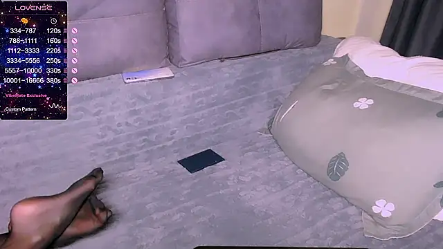 Snapshot of Lina_Owl chatting on 11-25-25, 09:26 Lina Owl online show from 11-25-25, 09:26