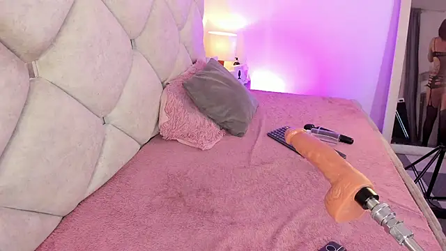 alessiaferry online show from 07-30-26, 06:29