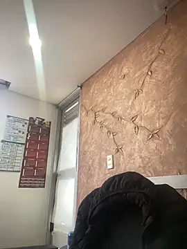 Miabonnett  online show from 12-22-25, 12:35