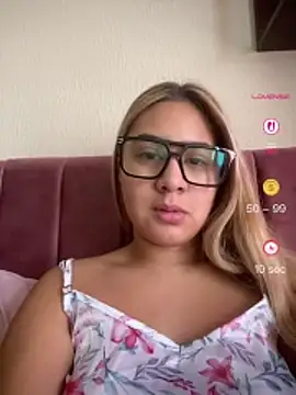 Snapshot of Miabonnett_ chatting on 05-06-26, 11:59 Miabonnett online show from 05-06-26, 11:59