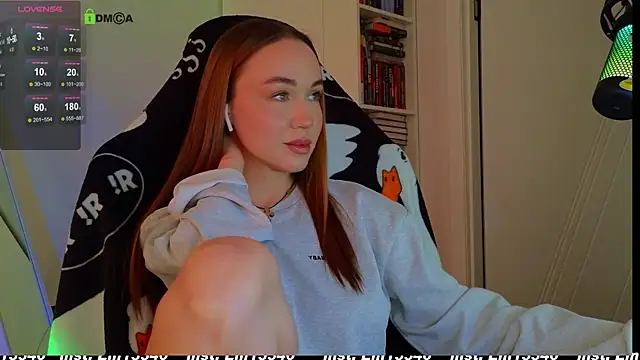 Emili1- online show from 12-18-24, 12:18