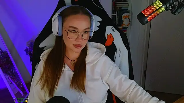 Emili1- online show from 03-22-25, 01:08