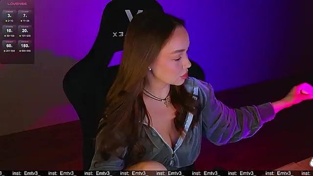 Emili1- online show from 03-06-26, 03:30