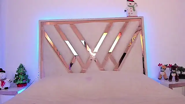  Andyy   online show from 12-16-24, 05:11