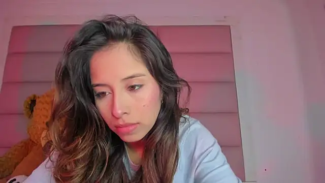 little-Emma online show from 12-14-25, 03:12