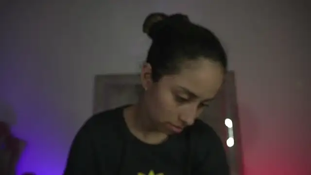 Snapshot of little-Emma chatting on 05-23-26, 11:53 little-Emma online show from 05-23-26, 11:53