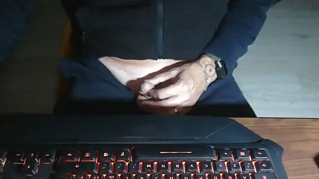 Adri gard online show from 10-22-25, 08:41