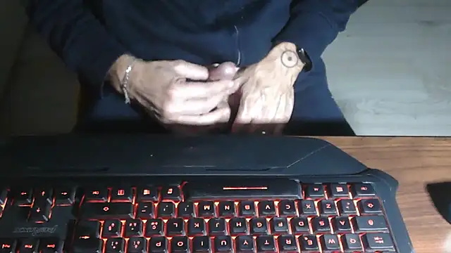 Adri gard online show from 11-15-25, 09:54