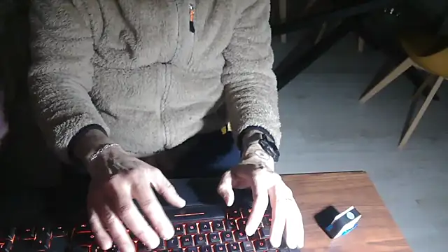 Adri gard online show from 03-31-26, 08:42