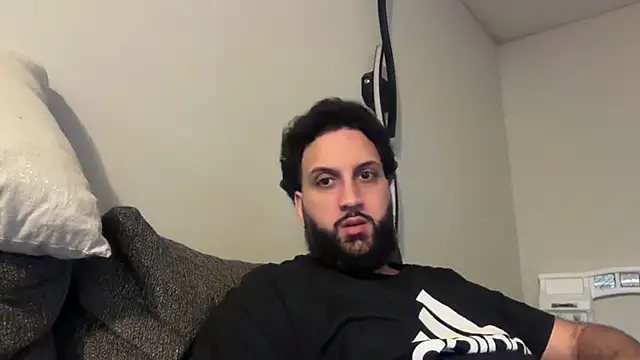 Snapshot of AngelKingCasanova chatting on 06-10-26, 06:23 AngelKingCasanova online show from 06-10-26, 06:23
