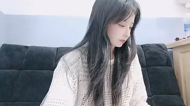 Snapshot of Nery_Asian chatting on 12-16-24, 06:10 Nery Asian online show from 12-16-24, 06:10