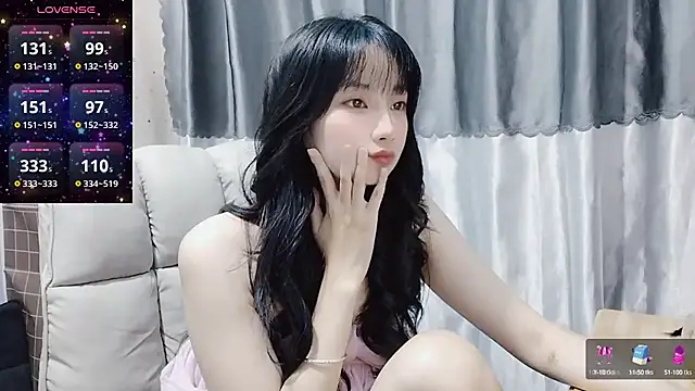 Snapshot of Nery_Asian chatting on 01-08-25, 02:03 Nery Asian online show from 01-08-25, 02:03