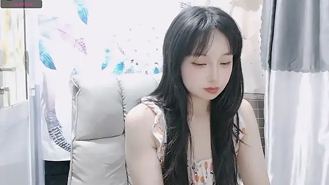 Snapshot of Nery_Asian chatting on 01-09-25, 03:04 Nery Asian online show from 01-09-25, 03:04