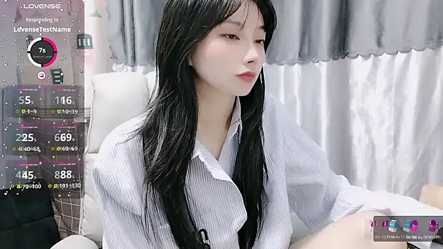 Snapshot of Nery_Asian chatting on 01-24-25, 02:18 Nery Asian online show from 01-24-25, 02:18