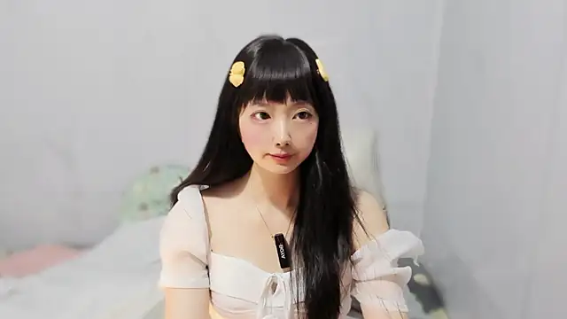 Snapshot of Nery_Asian chatting on 09-11-25, 02:44 Nery Asian online show from 09-11-25, 02:44