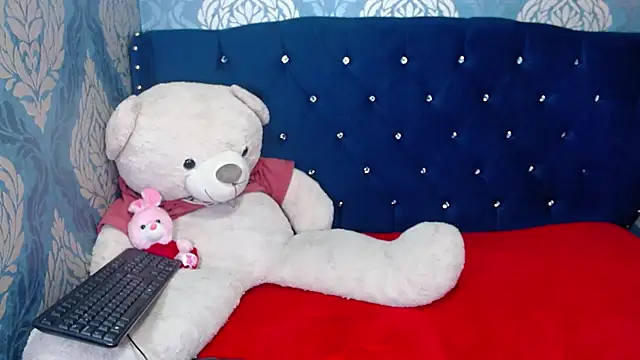 Snapshot of Lilyevansx chatting on 02-22-25, 06:30 Lilyevansx online show from 02-22-25, 06:30