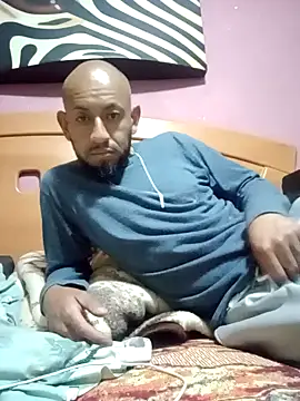 Snapshot of pineda1689 chatting on 02-10-25, 07:07 pineda1689 online show from 02-10-25, 07:07