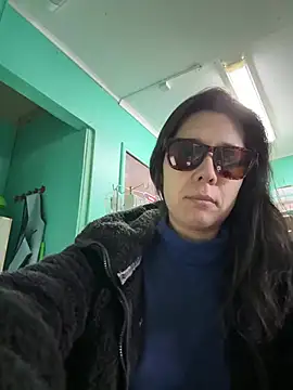 Reinacatchile online show from 03-12-26, 03:18