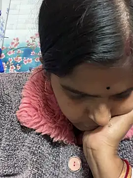 Beauty-queen online show from 02-15-25, 01:05