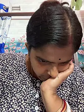 Beauty-queen online show from 02-17-25, 10:18